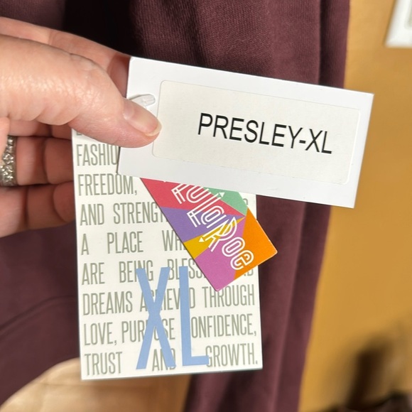 NWT LuLaRoe Presley Moto Maroon Burgundy Plum Jacket Asymmetrical Zipper Size XL - Picture 6 of 9